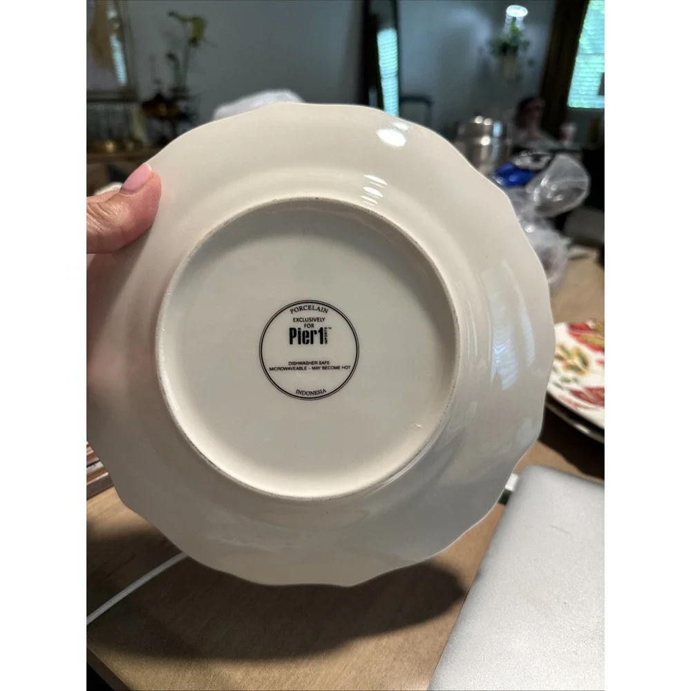 Set of 4 Pier One 8.5 Plates Bright Floral Discontinued Scalloped Rim